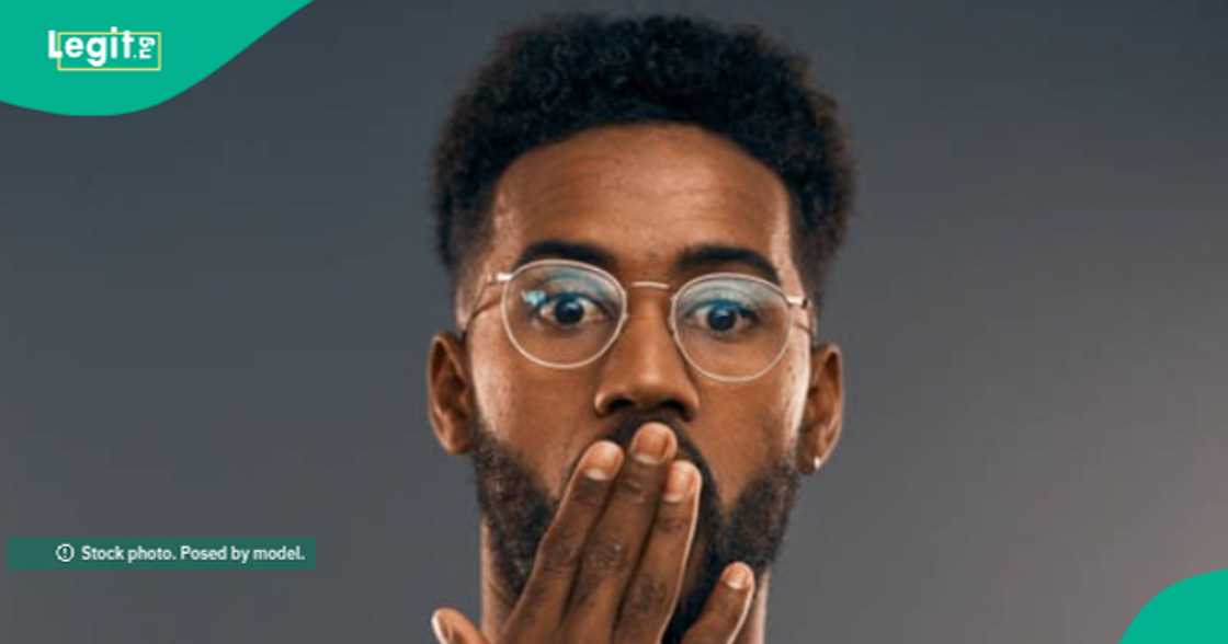 Man baffled as girl he took on a date removes roasted corn from her bag. Man baffled as girl he took on a date removes roasted corn from her bag.