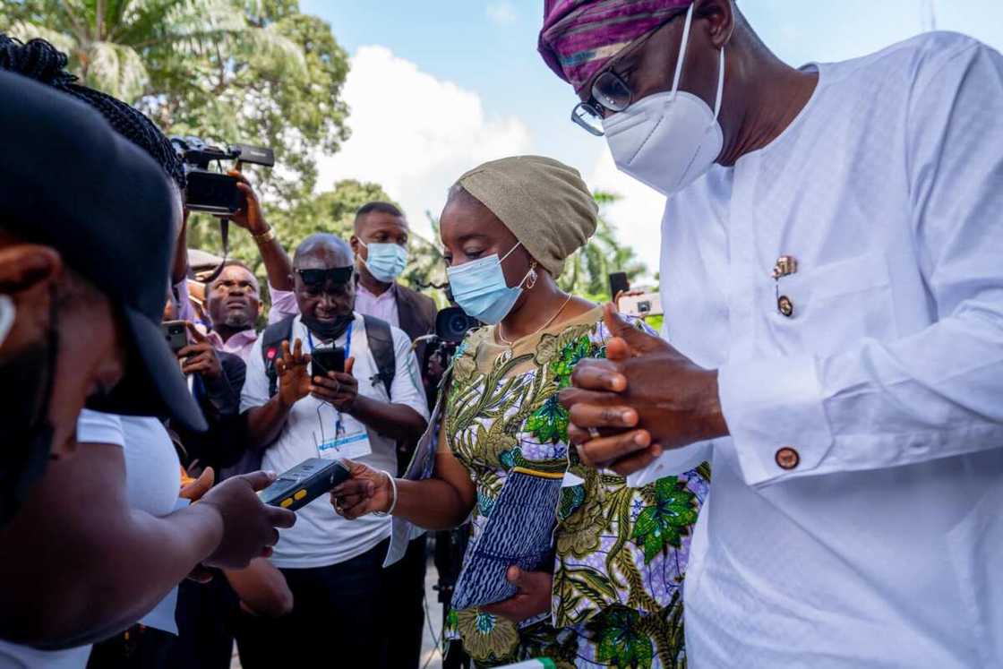 Sanwo-Olu and wife cast ballot in Lagos LG elections Sanwo-Olu and wife cast ballot in Lagos LG elections