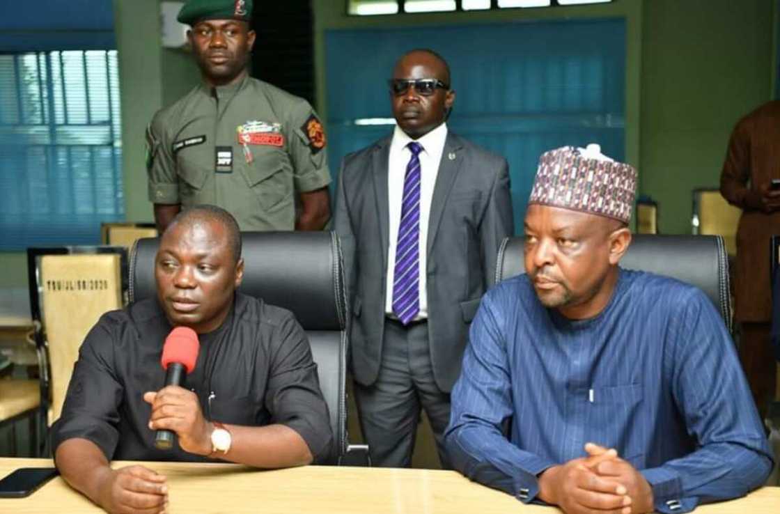 Kefas ya ragewa daliban jihar Taraba yawan kudin makaranta Kefas ya ragewa daliban jihar Taraba yawan kudin makaranta