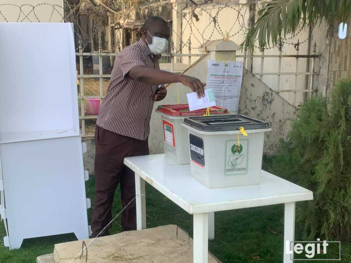 A polling unit in Abuja as captured by Legit.ng A polling unit in Abuja as captured by Legit.ng