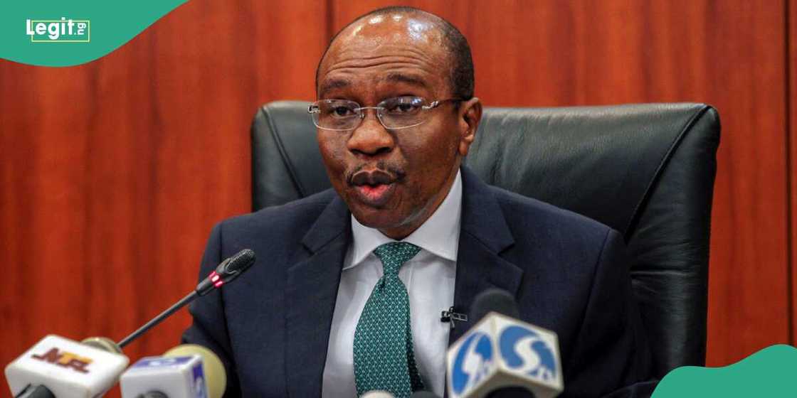 Tinubu’s govt ejects Emefiele from CBN governor’s quarters in Lagos Tinubu’s govt ejects Emefiele from CBN governor’s quarters in Lagos