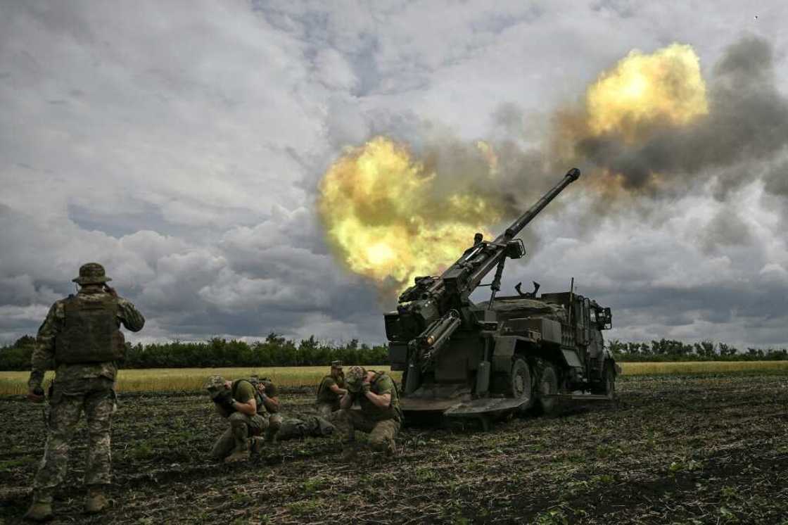 Fierce fighting has continued in the Donbas region of eastern Ukraine as Brussels considers Kyiv's membership bid Fierce fighting has continued in the Donbas region of eastern Ukraine as Brussels considers Kyiv's membership bid