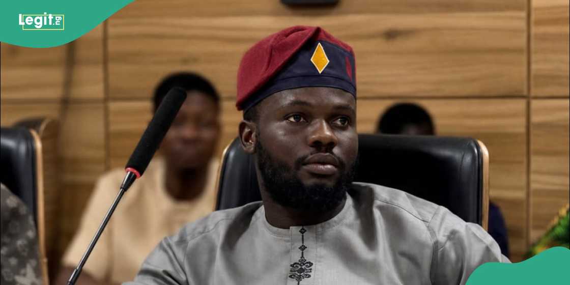 Oladokun displayed one of the premium Yoruba caps produced under the Dé Fìlà brand.