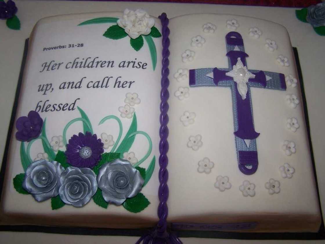 Open bible cake design