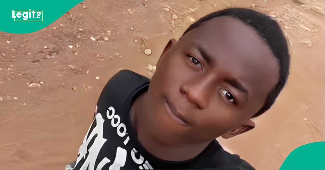 Young man in disbelief, shares messages his sister sent to boy on Facebook Young man in disbelief, shares messages his sister sent to boy on Facebook