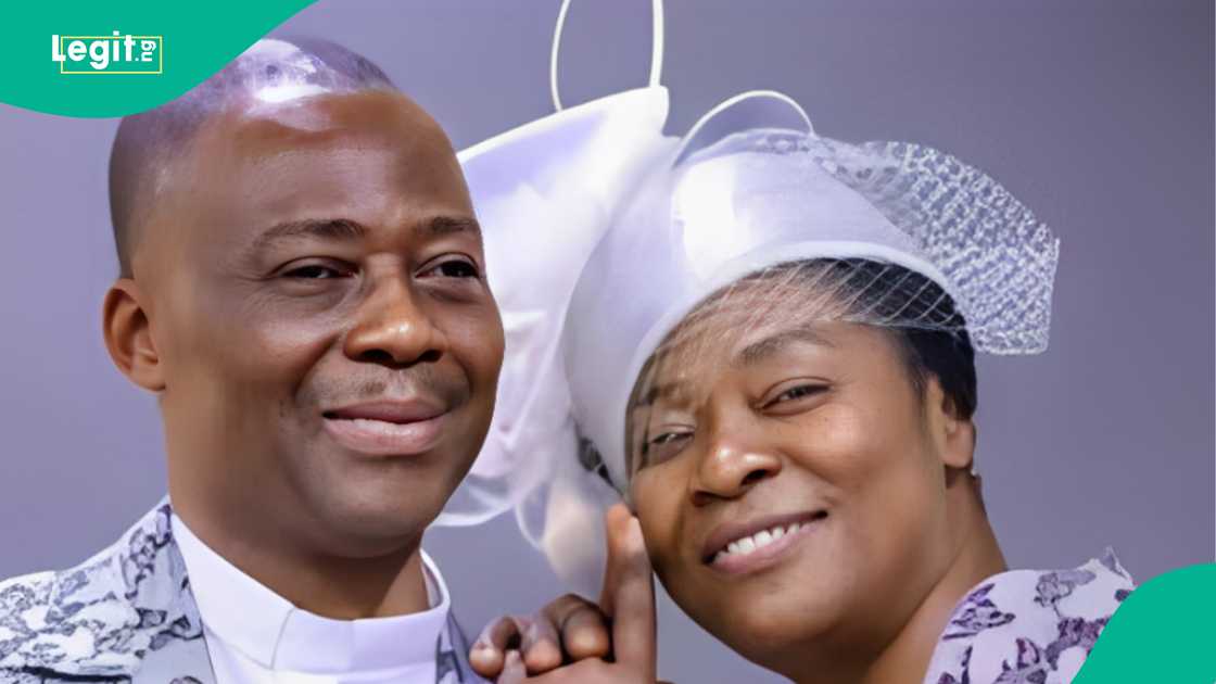Video of Daniel Olukoya and wife at her birthday trends