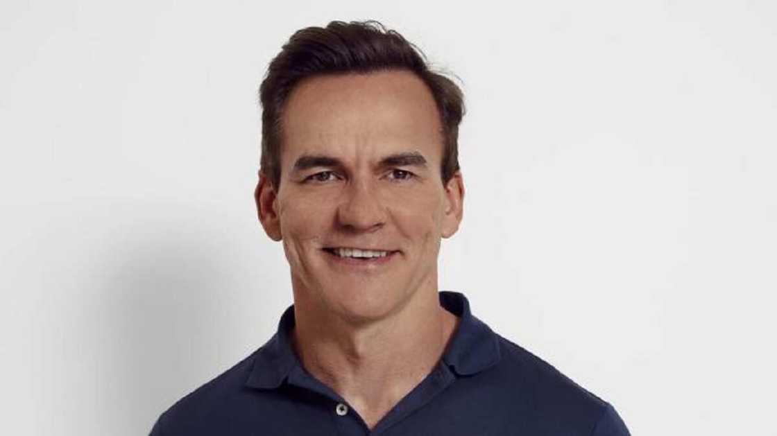 Gagarumin mai arziki ya bai wa ma'aikacinsa kyautar Euro miliyan 21 Gagarumin mai arziki ya bai wa ma'aikacinsa kyautar Euro miliyan 21