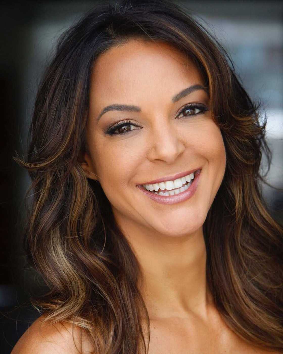 Eva LaRue Eva LaRue