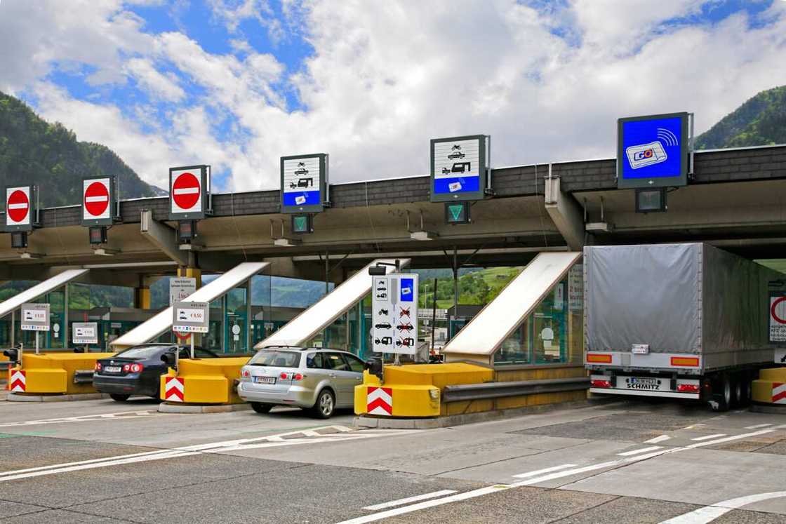 Federal government, Second Niger Bridge Federal government, Second Niger Bridge
