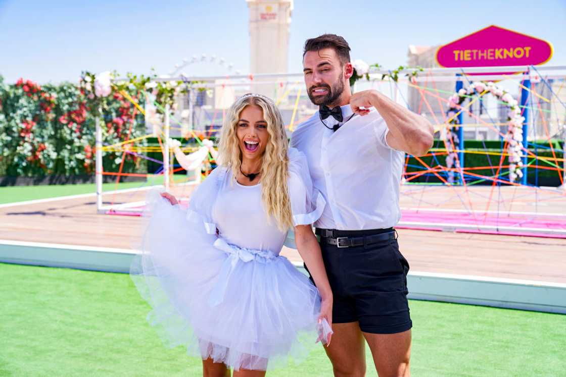 Mackenzie Dipman and Connor Trott on Love Island: More to Love.