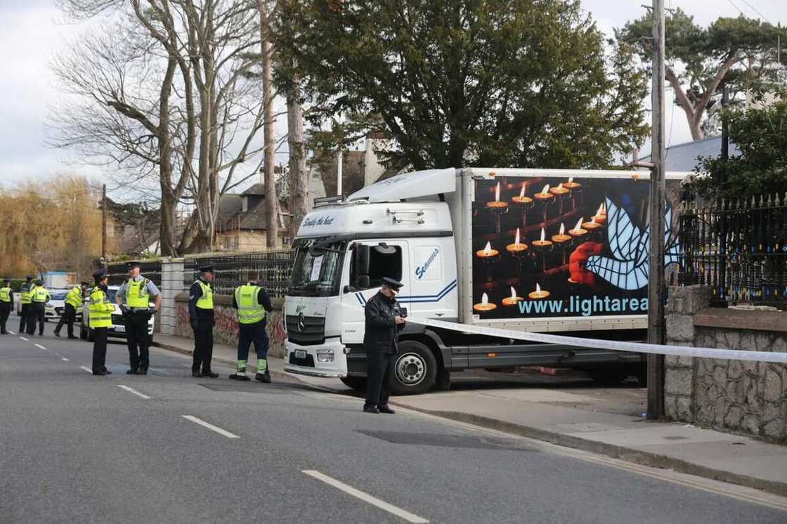 Lorry crashes through gates of Russian embassy in Dublin Lorry crashes through gates of Russian embassy in Dublin