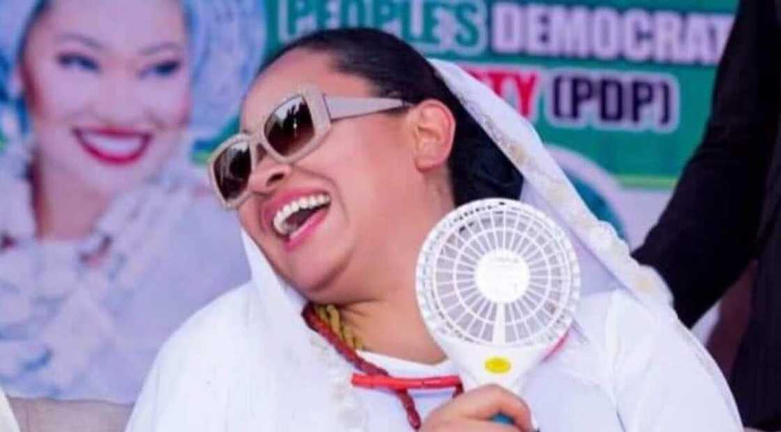 An sanar da Natasha Akpoti matsayin wacce ta lashe zaben sanatan Kogi ta Tsakiya An sanar da Natasha Akpoti matsayin wacce ta lashe zaben sanatan Kogi ta Tsakiya