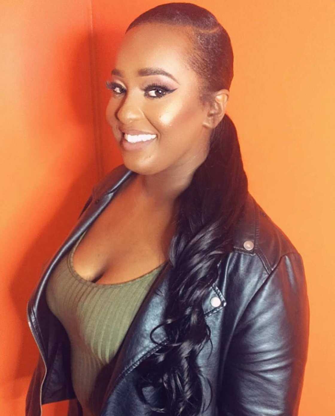 Ponytail hair Ponytail hair