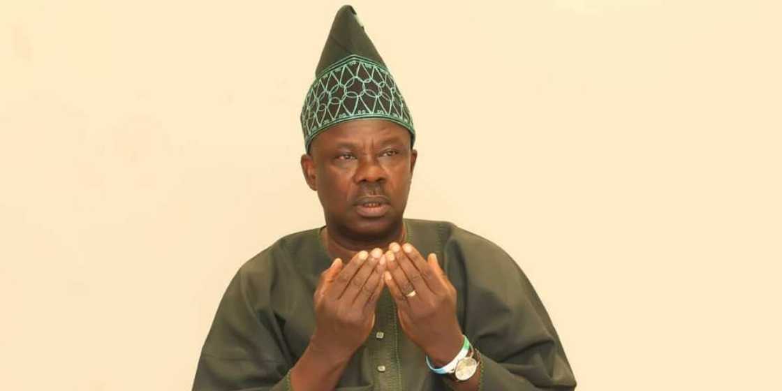 7 Nigerian Senators with Unique Dressing Styles and their Adorable Photos 7 Nigerian Senators with Unique Dressing Styles and their Adorable Photos