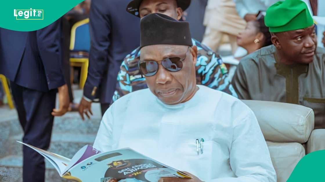 A group of armed terrorists were reportedly seen inside Kishi area of Oyo National Park as concerned stakeholders raise alarm over security threats.