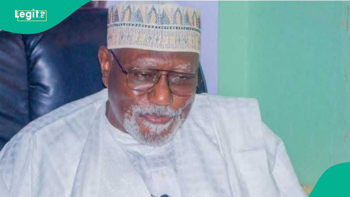 Lawal Musa Daura mni