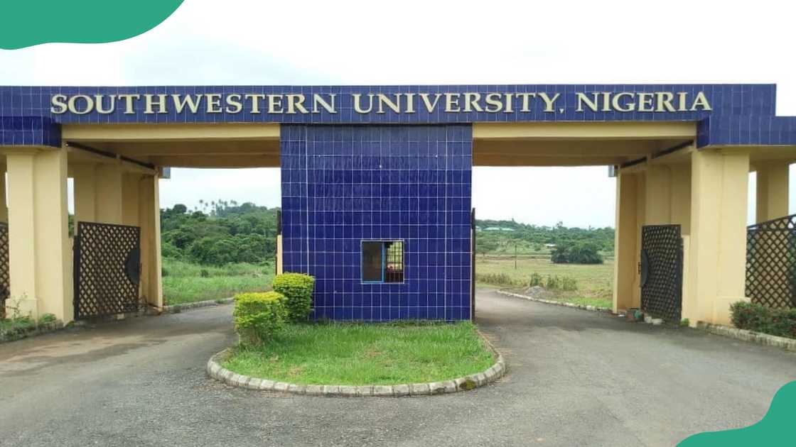 Southwestern University, Oku Owa main entrance gate.
