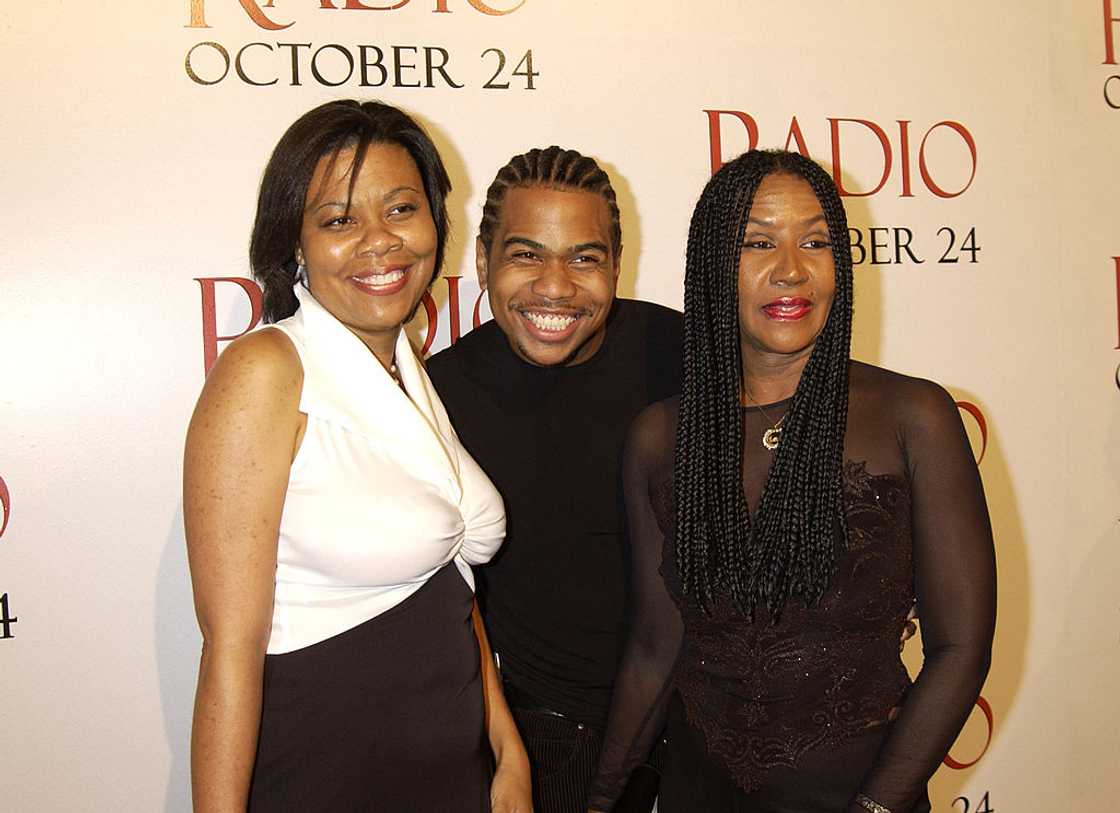 April Gooding, Omar Gooding, and Shirley Gooding at the Academy of Motion Pictures Arts and Sciences April Gooding, Omar Gooding, and Shirley Gooding at the Academy of Motion Pictures Arts and Sciences