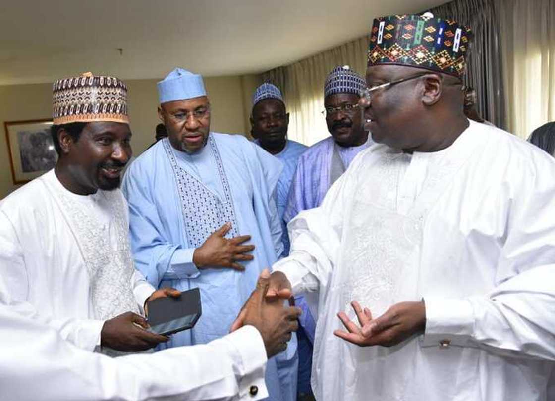 Sanatan da ke wakiltar Daura, Ahmad Babba-Kaita, ya caccaki fadar shugaban kasa Sanatan da ke wakiltar Daura, Ahmad Babba-Kaita, ya caccaki fadar shugaban kasa