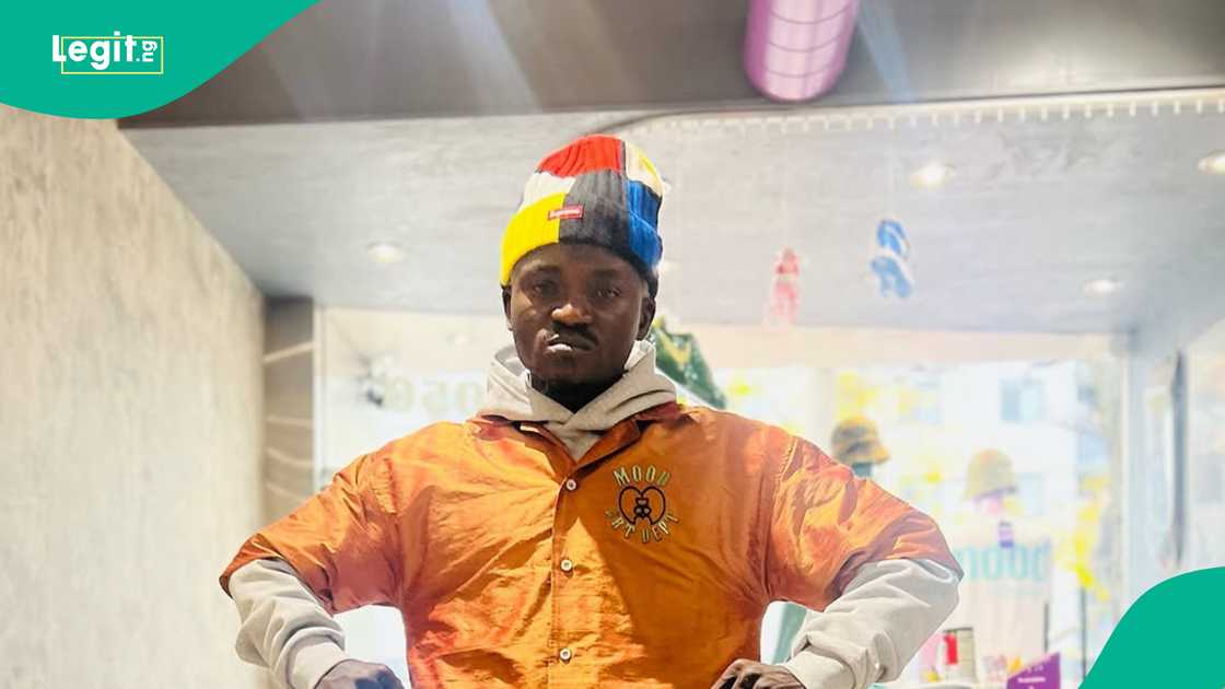 Video of Portable almost giving up during fight with Carter Efe surfaces