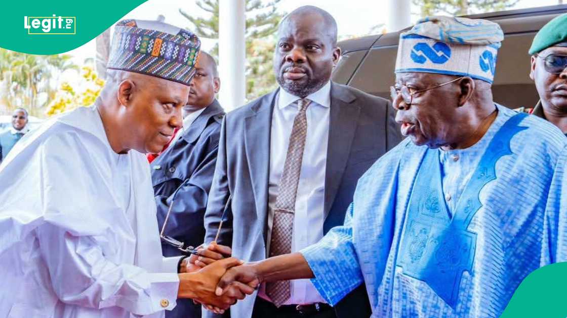 Shugaba Bola Tinubu ya yabawa Kashim Shettima Shugaba Bola Tinubu ya yabawa Kashim Shettima