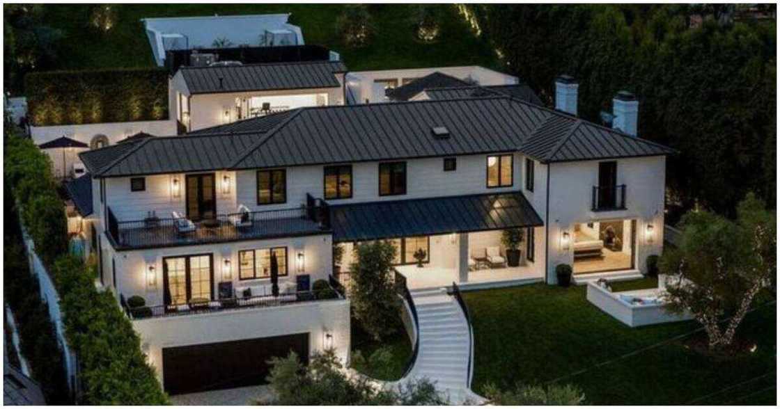 Rihanna and A$AP ROcky's mansion at Beverly Hills Rihanna and A$AP ROcky's mansion at Beverly Hills