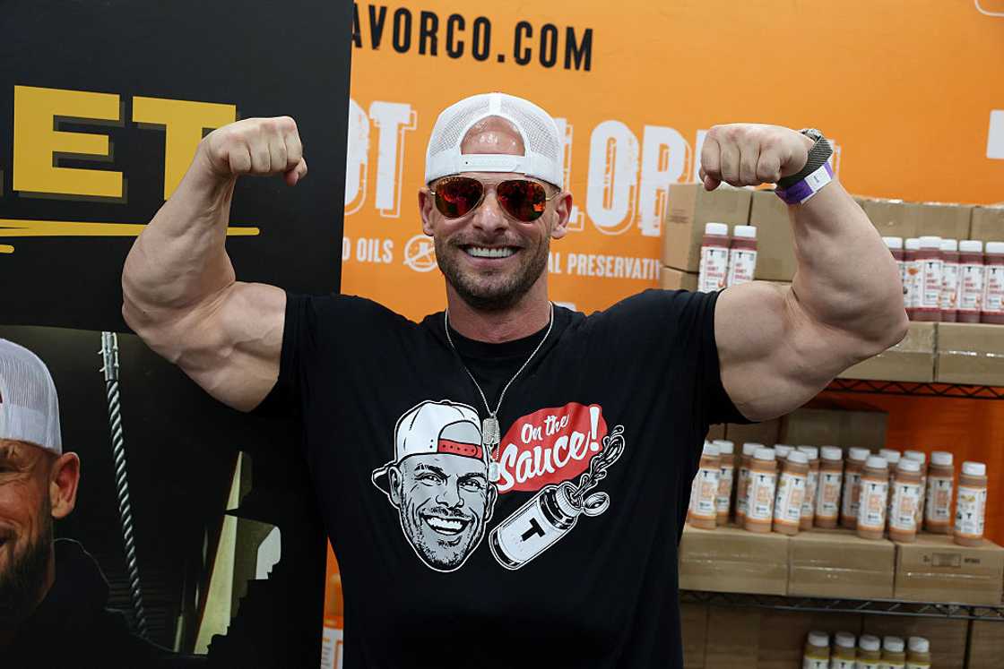 Joey Swoll at the Los Angeles Convention Centre