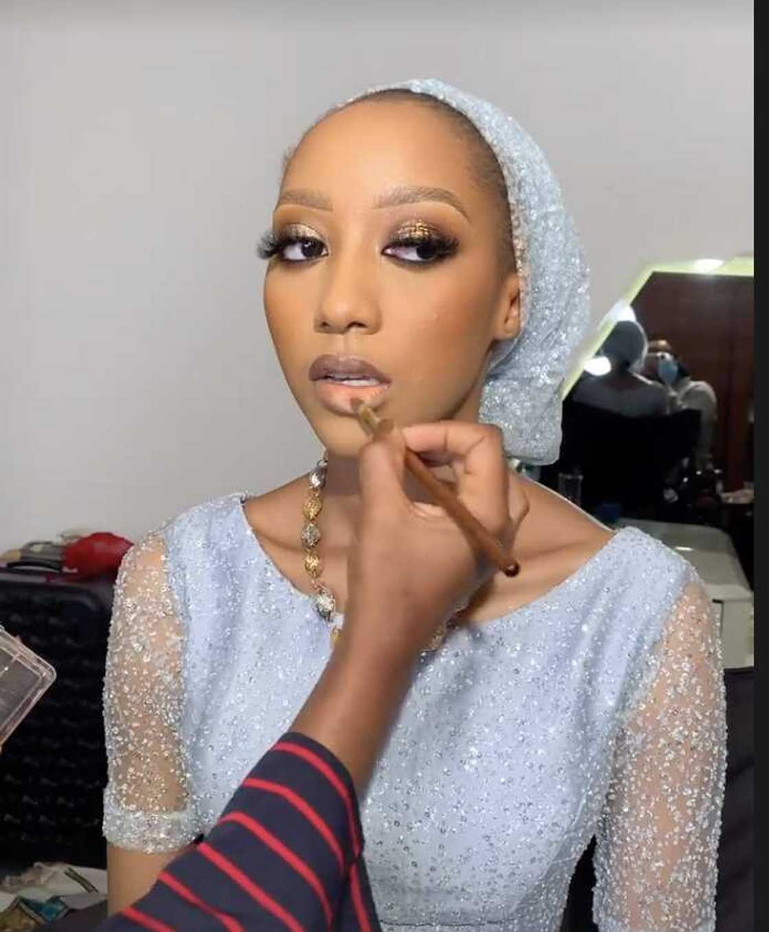 Hotuna da bidiyon wankan 'Budan Kai' Zahra Nasir Bayero, amaryar Yusuf Buhari Hotuna da bidiyon wankan 'Budan Kai' Zahra Nasir Bayero, amaryar Yusuf Buhari