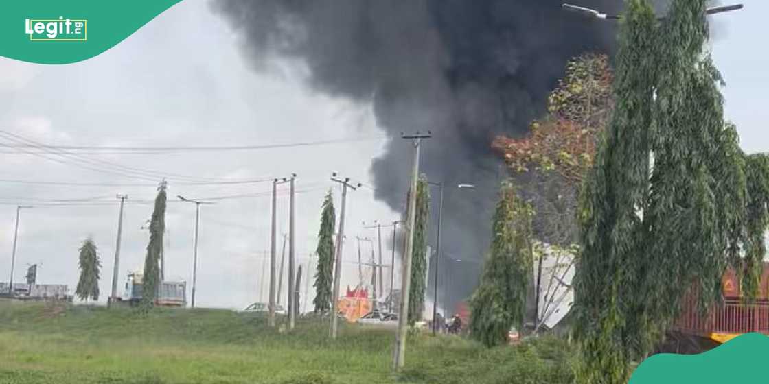 Tanker fire wreaks havoc in Ibadan Oyo state Tanker fire wreaks havoc in Ibadan Oyo state