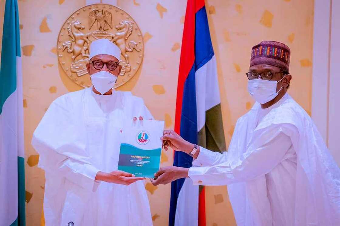 Buni presenting APC's roadmap to Buhari Buni presenting APC's roadmap to Buhari