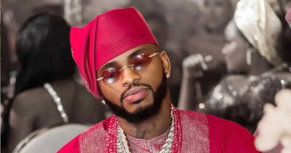 Pastor Ituah Ighodalo joking;y teases Diamond Platnumz during Priscilla Ojo's wedding. Pastor Ituah Ighodalo joking;y teases Diamond Platnumz during Priscilla Ojo's wedding.