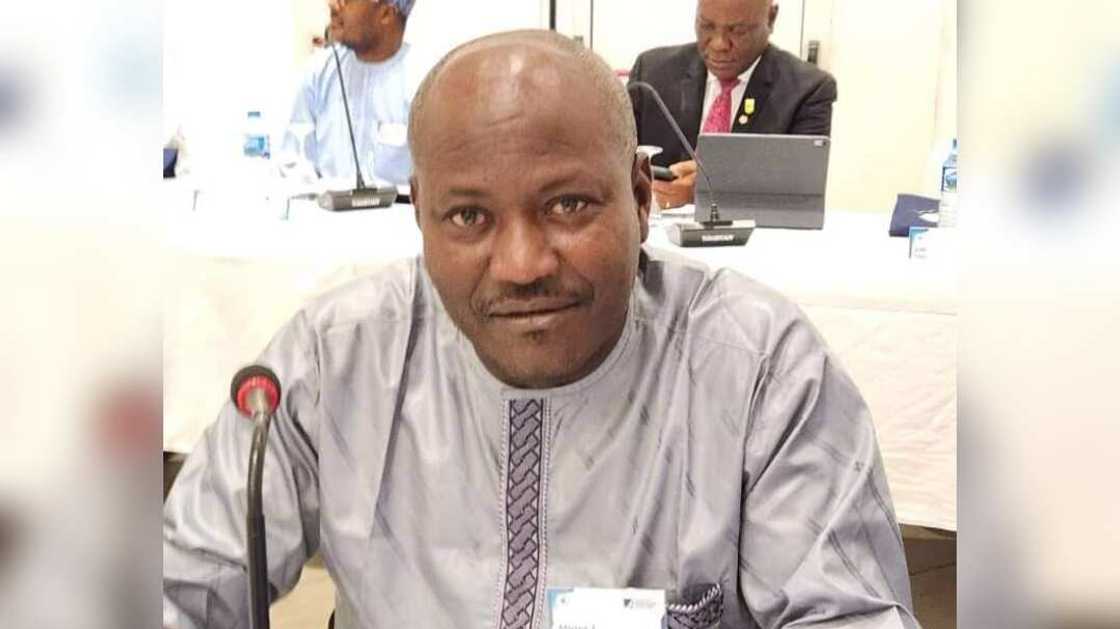 Sabon kakakin majalisar dokokin Filato. Sabon kakakin majalisar dokokin Filato.