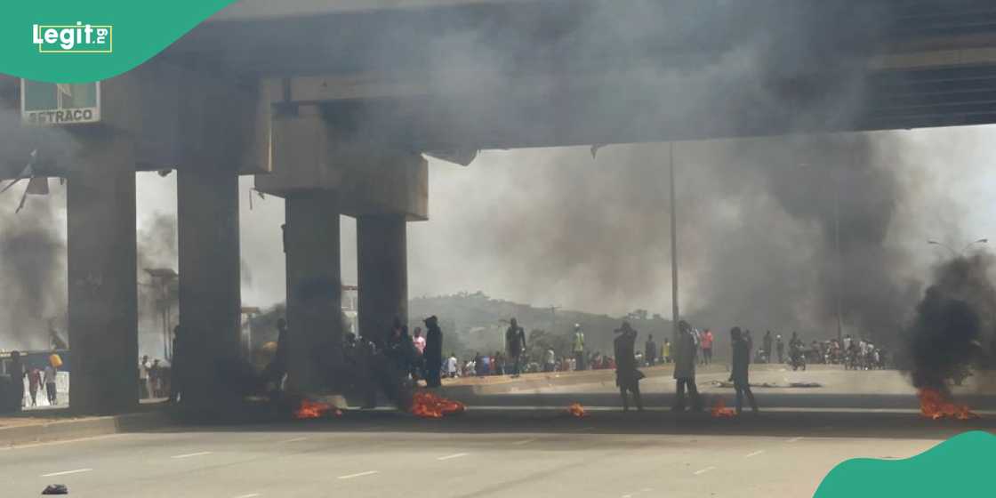 Protesters set fire on major roads Protesters set fire on major roads