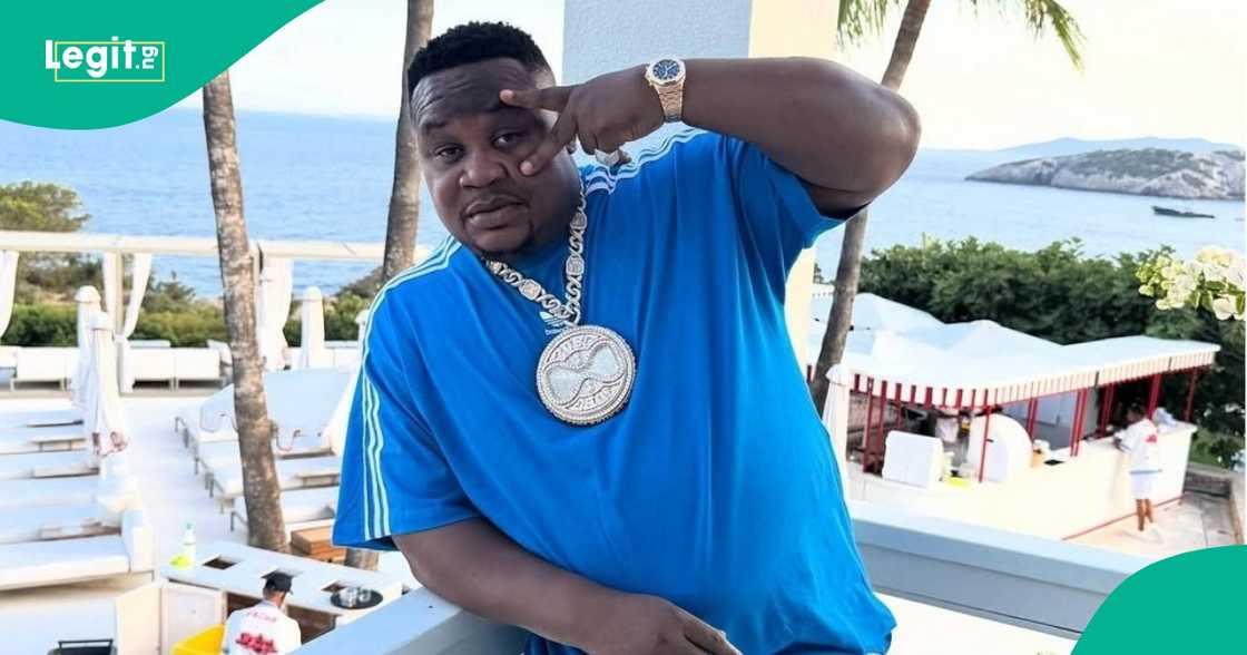 Cubana Chiefpriest baby mama comes for his wife, De Angels