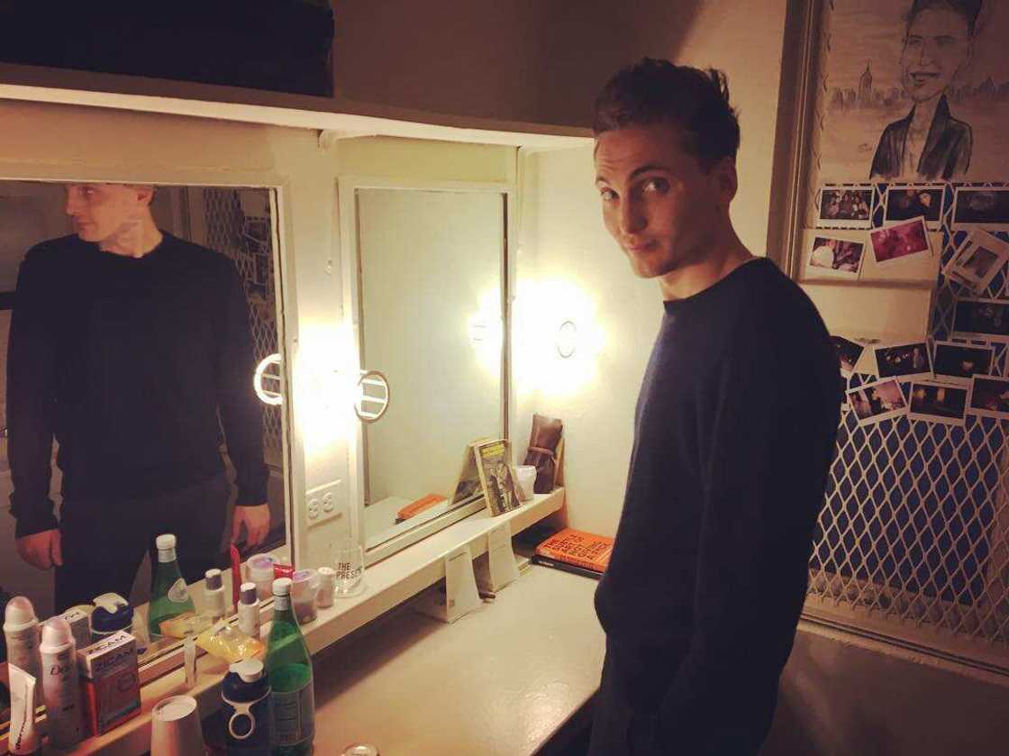 Eamon Farren movies Eamon Farren movies