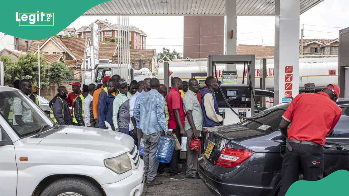 Marketers demand price crash from Dangote Refinery Marketers demand price crash from Dangote Refinery