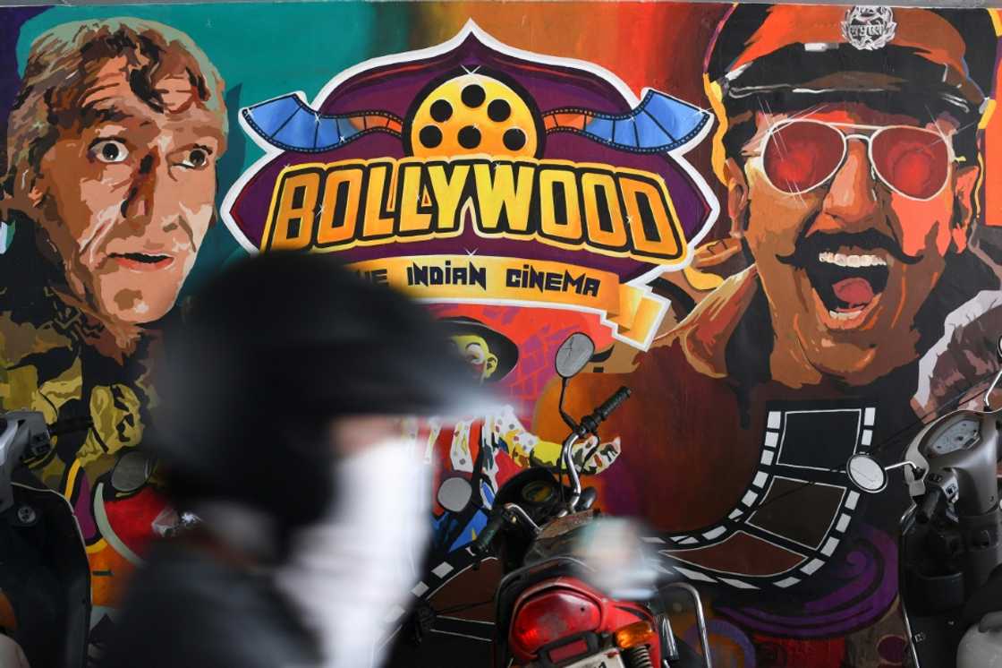 Bollywood has long been unpredictable at the box office, but producers argue that today's losses more from artists' runaway expenses Bollywood has long been unpredictable at the box office, but producers argue that today's losses more from artists' runaway expenses