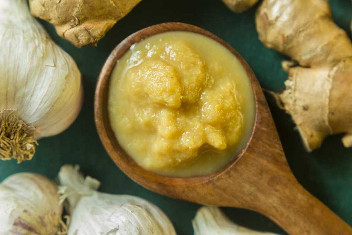 garlic and ginger garlic and ginger