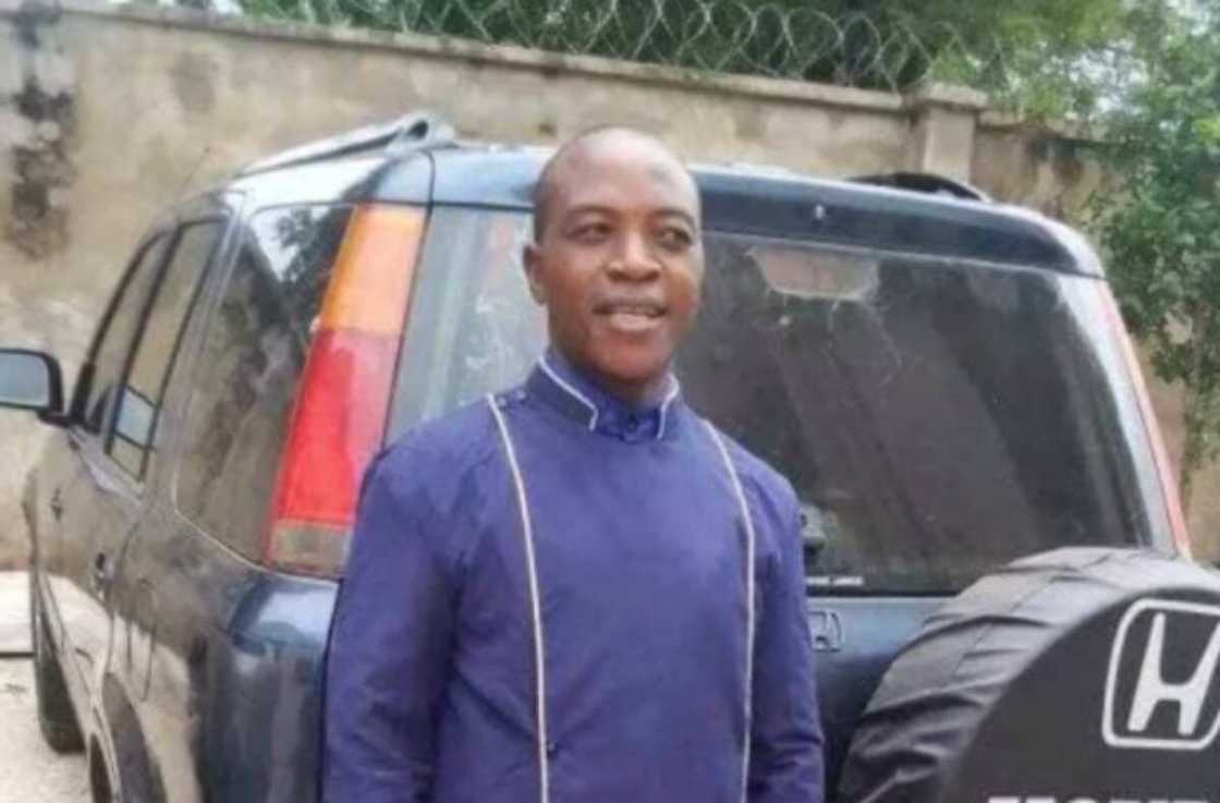 Yan bindiga sun kashe malamin da suka ɗauke a Kogi. Yan bindiga sun kashe malamin da suka ɗauke a Kogi.