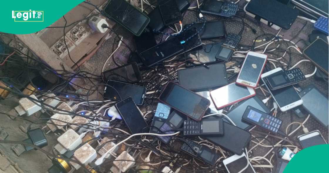 Wurin masu caji. Wurin masu caji.