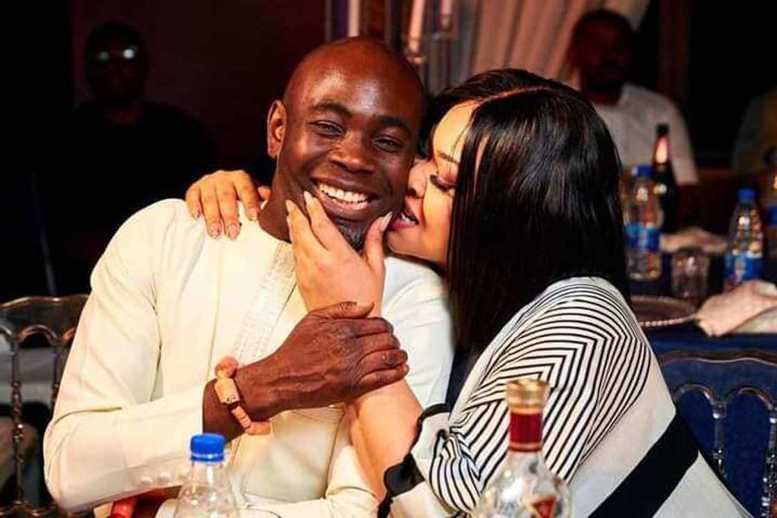 Kyawawan hotunan 'yar takarar gwamnan Kogi yayin da za ta amarce da rabin ranta, ta sanar da ranar biki Kyawawan hotunan 'yar takarar gwamnan Kogi yayin da za ta amarce da rabin ranta, ta sanar da ranar biki