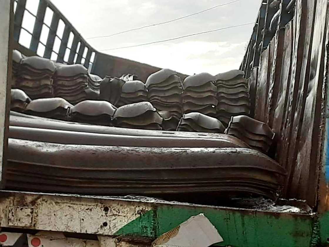 Police Arrest Nigerian Governor’s Aide over Vandalism of Railway Tracks Police Arrest Nigerian Governor’s Aide over Vandalism of Railway Tracks