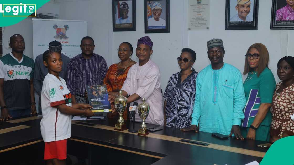 Top Nigerian University Gives Special Award to Outstanding Student-Athletes