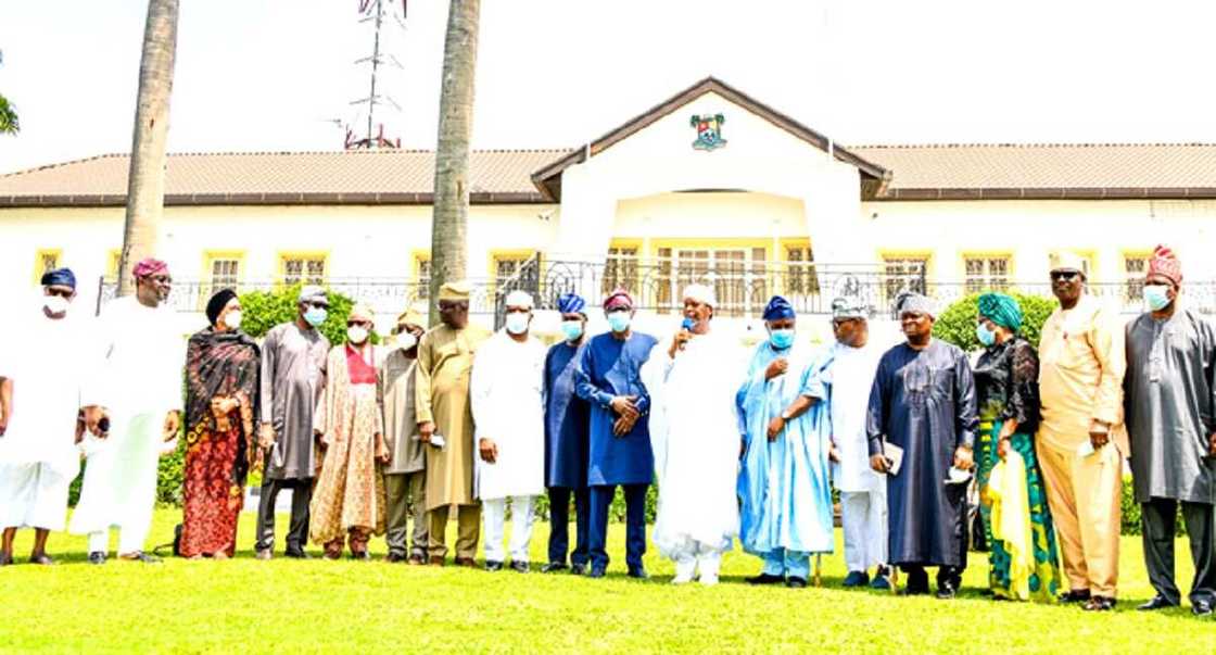 Legas ba za ta iya daukan nauyin asarar da aka yi mata ba - Sanataocin jihohin Yarabawa Legas ba za ta iya daukan nauyin asarar da aka yi mata ba - Sanataocin jihohin Yarabawa