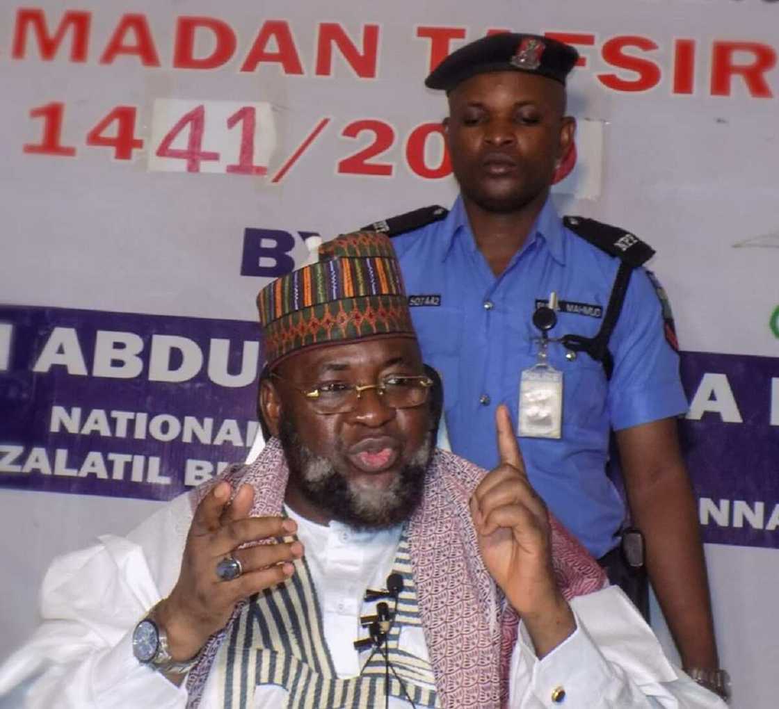 Assalam: Bala Lau ya ce sun samu taimako daga wajen wadanda ba Musulmai ba Assalam: Bala Lau ya ce sun samu taimako daga wajen wadanda ba Musulmai ba