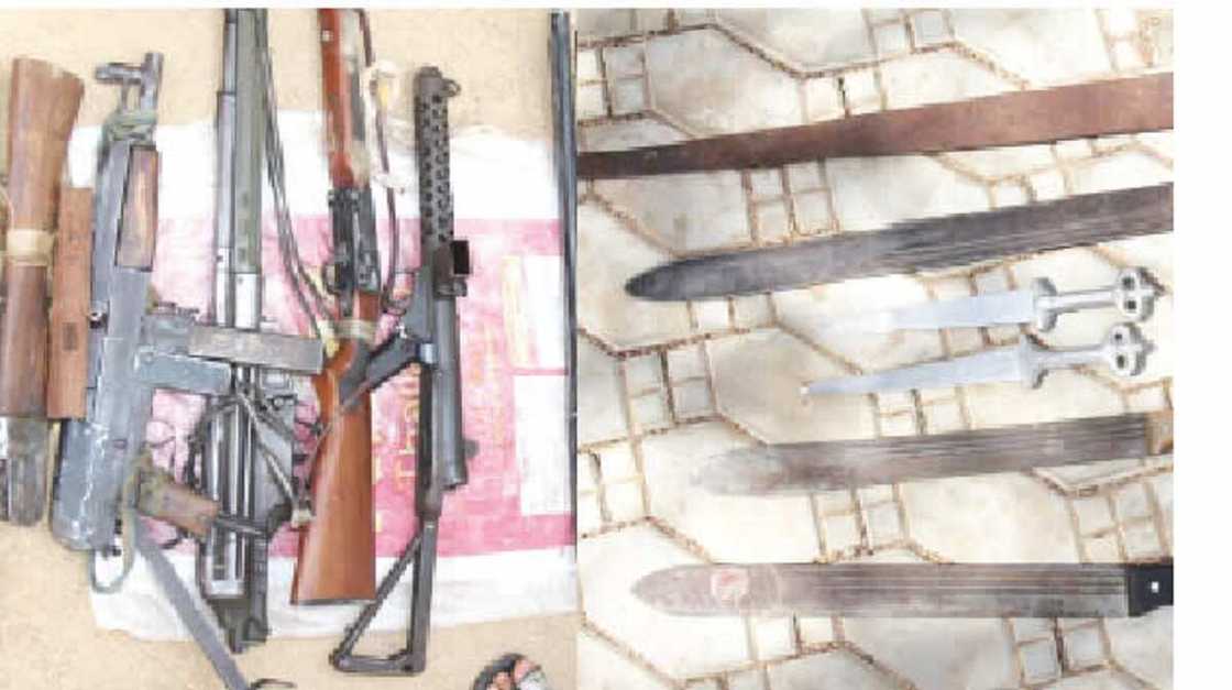 Bauchi: 'Yan sanda sun kama wani mutum da bindigu, shanu 31, tumaki 28 da kare Bauchi: 'Yan sanda sun kama wani mutum da bindigu, shanu 31, tumaki 28 da kare