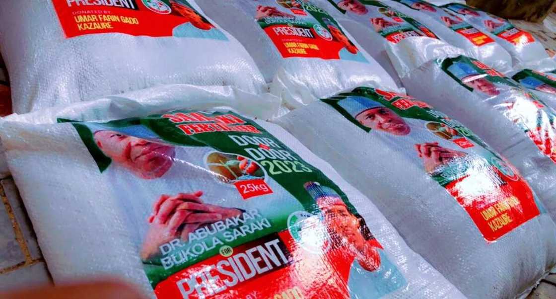 Kayan gona Kayan gona