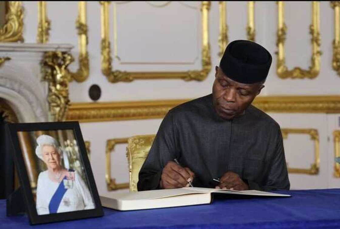 Osinbajo ya dira Landan halartar jana'izar sarauniya Elizabeth Osinbajo ya dira Landan halartar jana'izar sarauniya Elizabeth