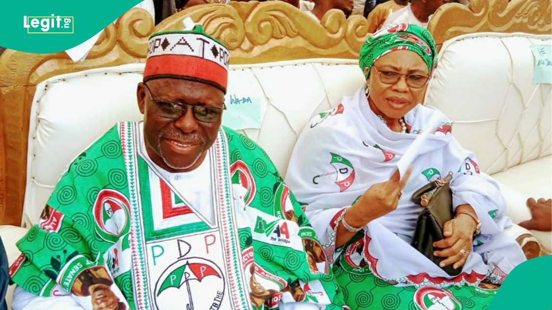 Tsohon gwamnan Kogi, Idris Wada ya sauya sheka daga PDP zuwa APC Tsohon gwamnan Kogi, Idris Wada ya sauya sheka daga PDP zuwa APC