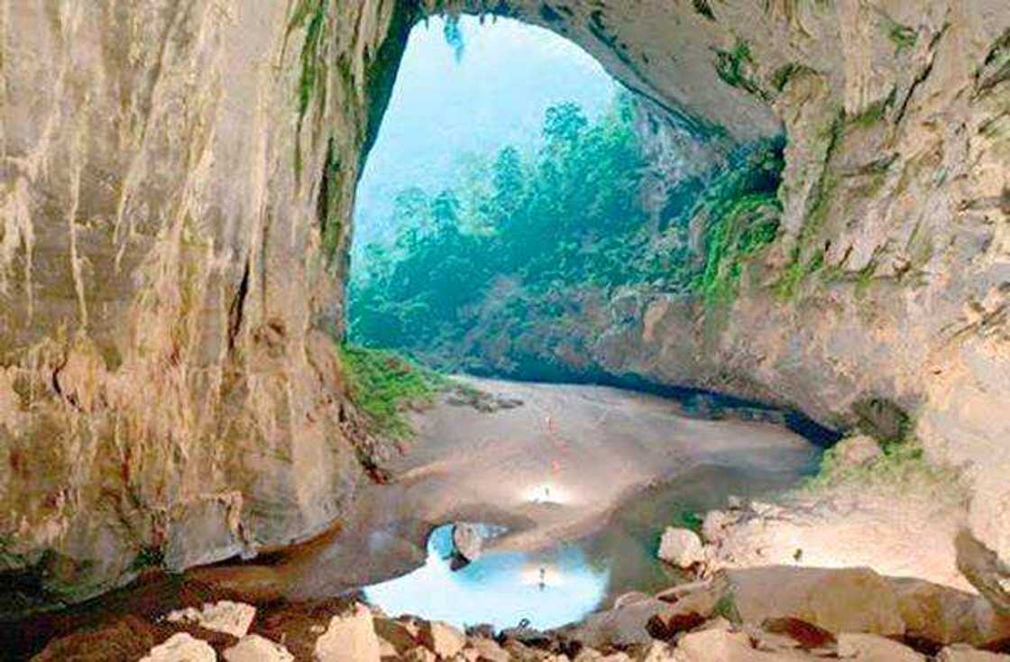 What is 1 tourist attraction in Nigeria? What is 1 tourist attraction in Nigeria?